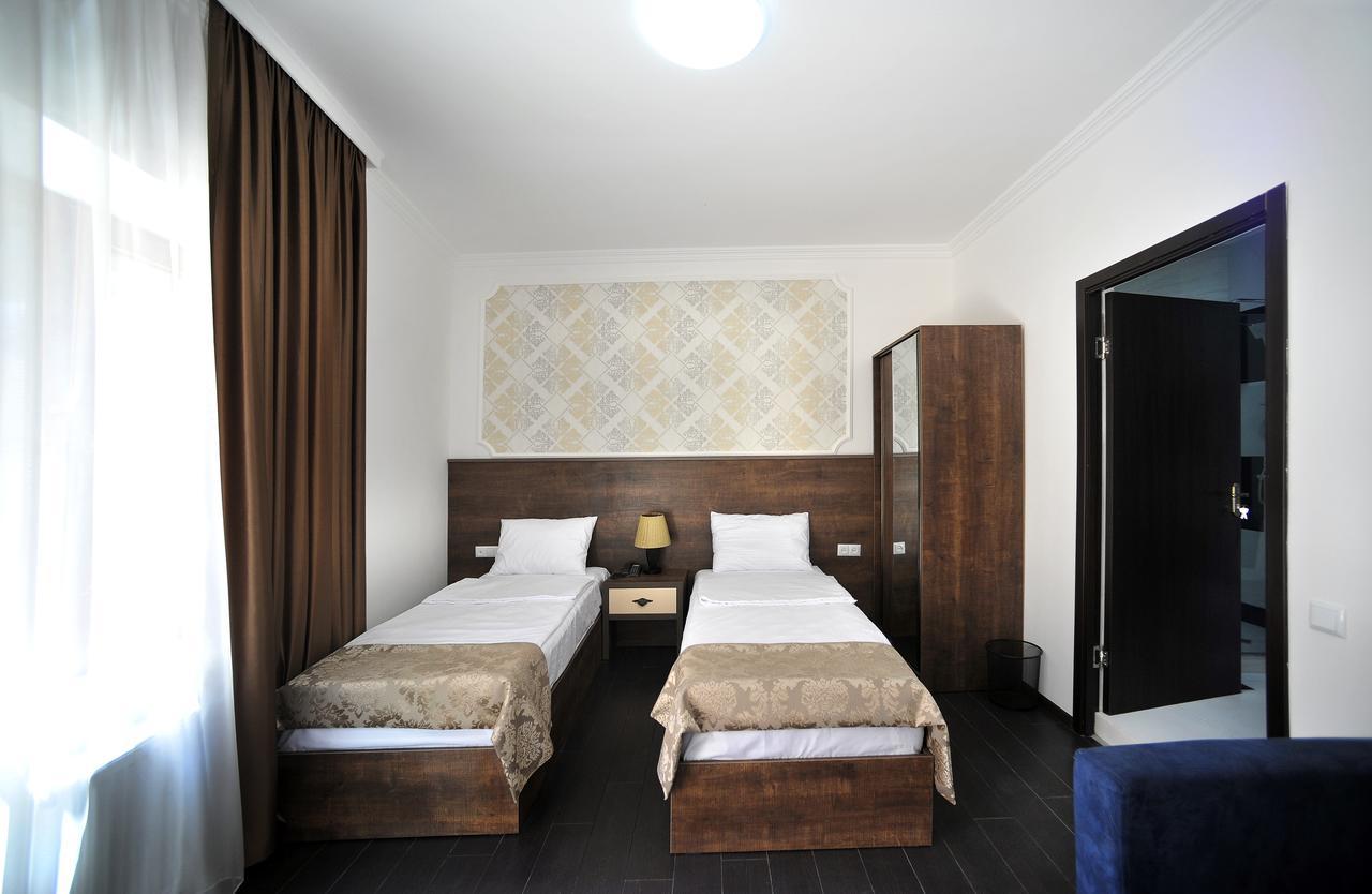 Rk City Hotel Tbilisi Eksteriør bilde
