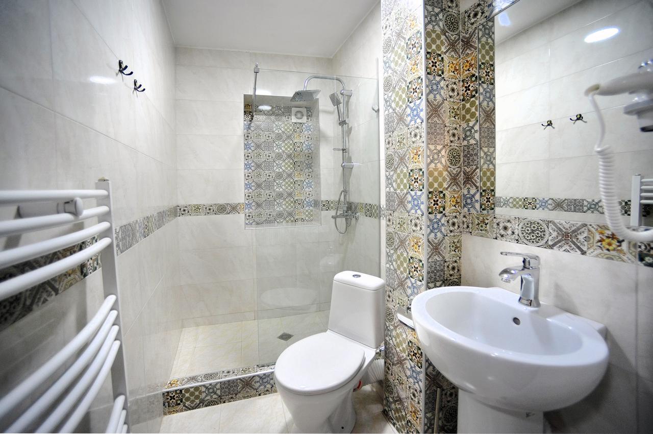 Rk City Hotel Tbilisi Eksteriør bilde