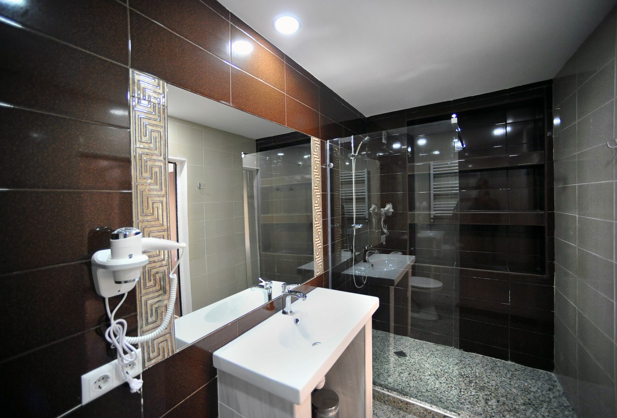 Rk City Hotel Tbilisi Eksteriør bilde